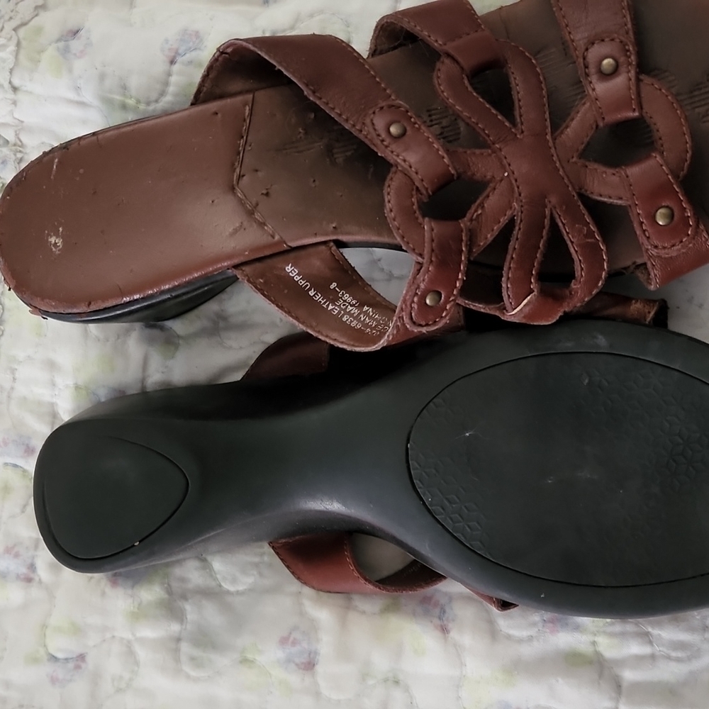 Shoes - Picture 4 of 4